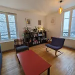 Apartment Near Montmartre